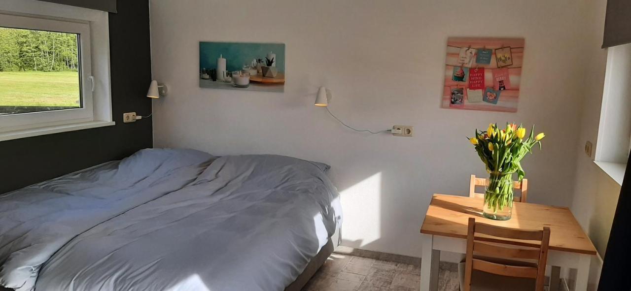 'T Butefjild Bed and Breakfast Broeksterwald Buitenkant foto